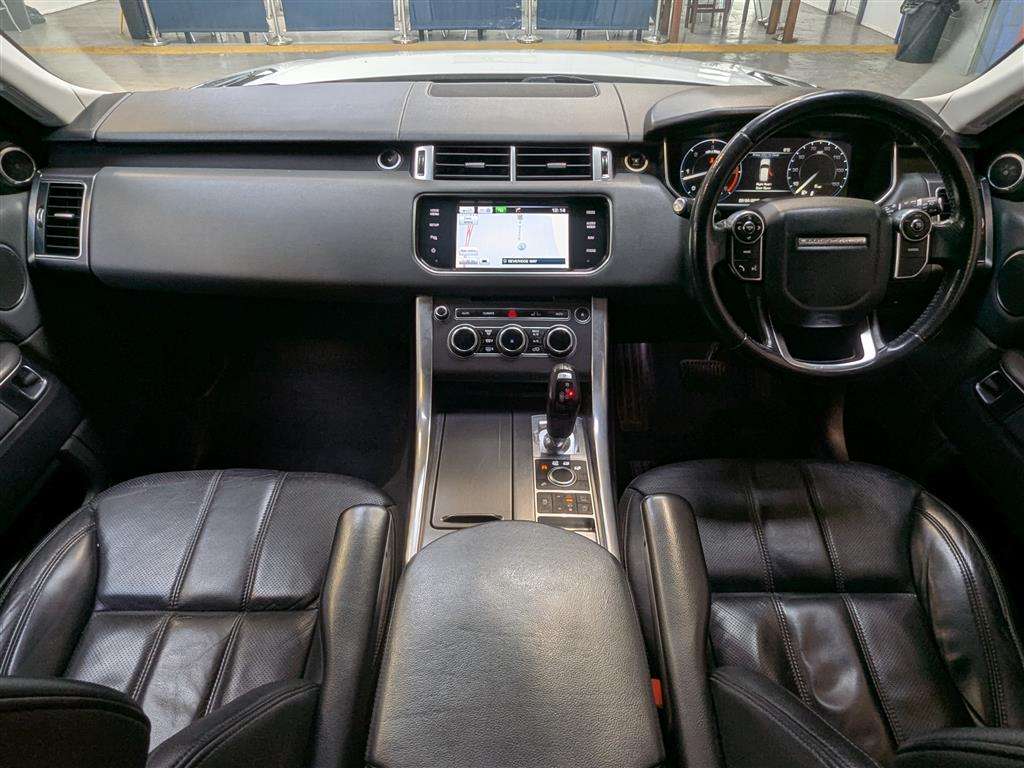 <p>2014 LAND ROVER RANGE ROVER SPORT SE TDV6</p>