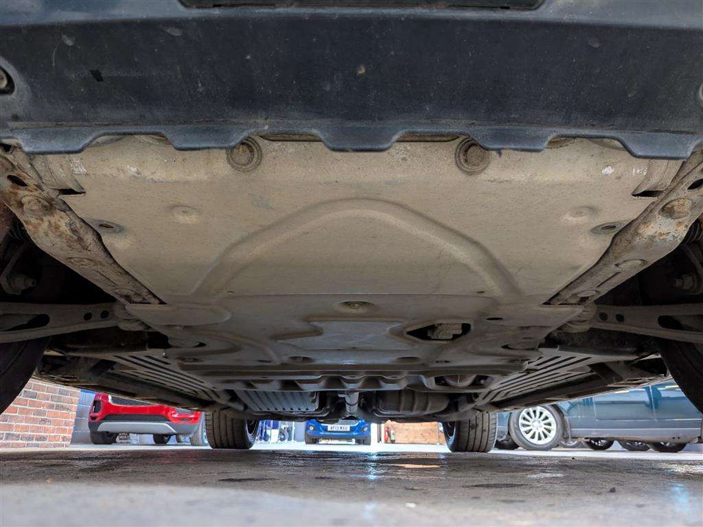 <p>2014 LAND ROVER RANGE ROVER SPORT SE TDV6</p>