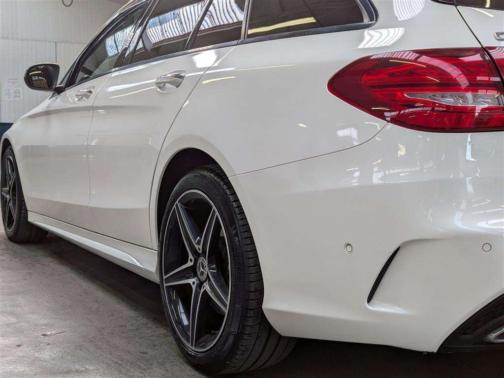 <p>2018 MERCEDES-BENZ C 250 AMG LINE PREMIUM +</p>
