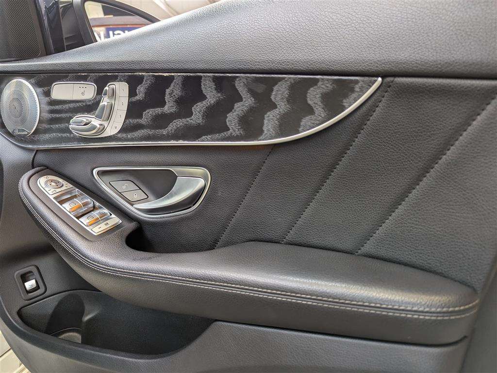 <p>2018 MERCEDES-BENZ C 250 AMG LINE PREMIUM +</p>