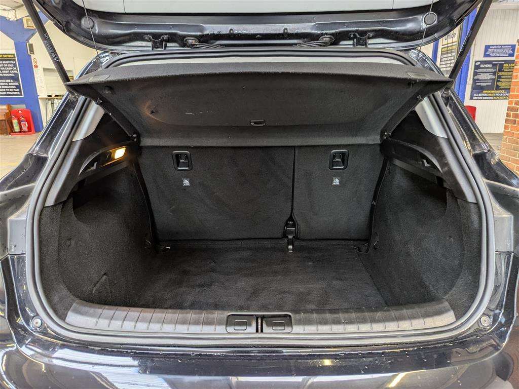 <p>2016 FIAT TIPO EASY + MULITJET</p>