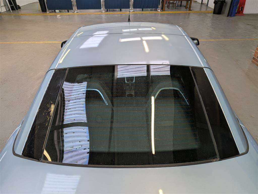 <p>2009 VAUXHALL ASTRA TWINTOP SPORT</p>