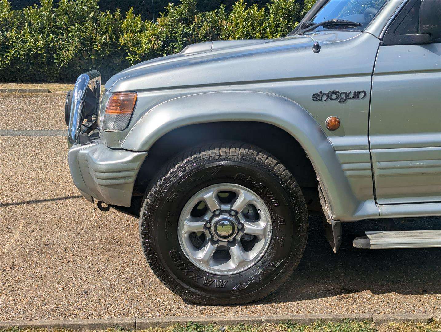 <p>1996 MITSUBISHI SHOGUN GLS LWB AUTO</p>