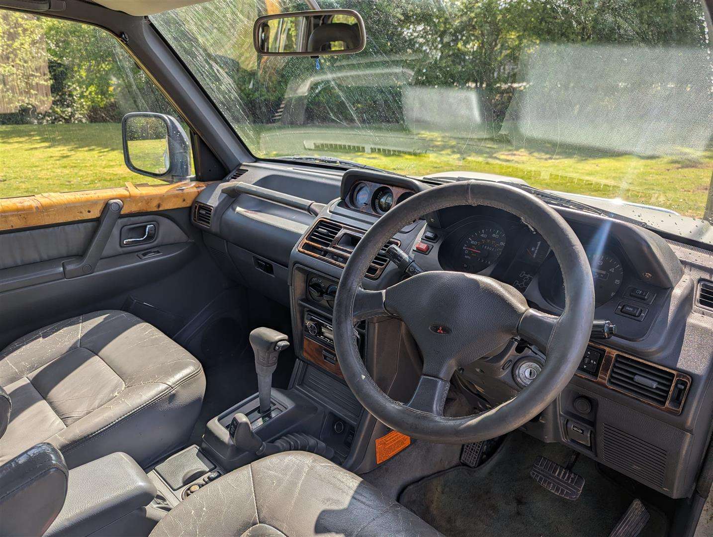 <p>1996 MITSUBISHI SHOGUN GLS LWB AUTO</p>