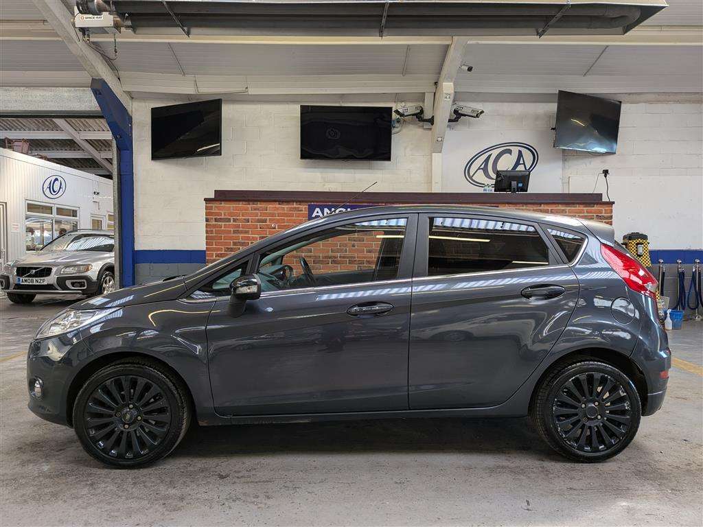 <p>2009 FORD FIESTA TITANIUM 68 TDCI</p>
