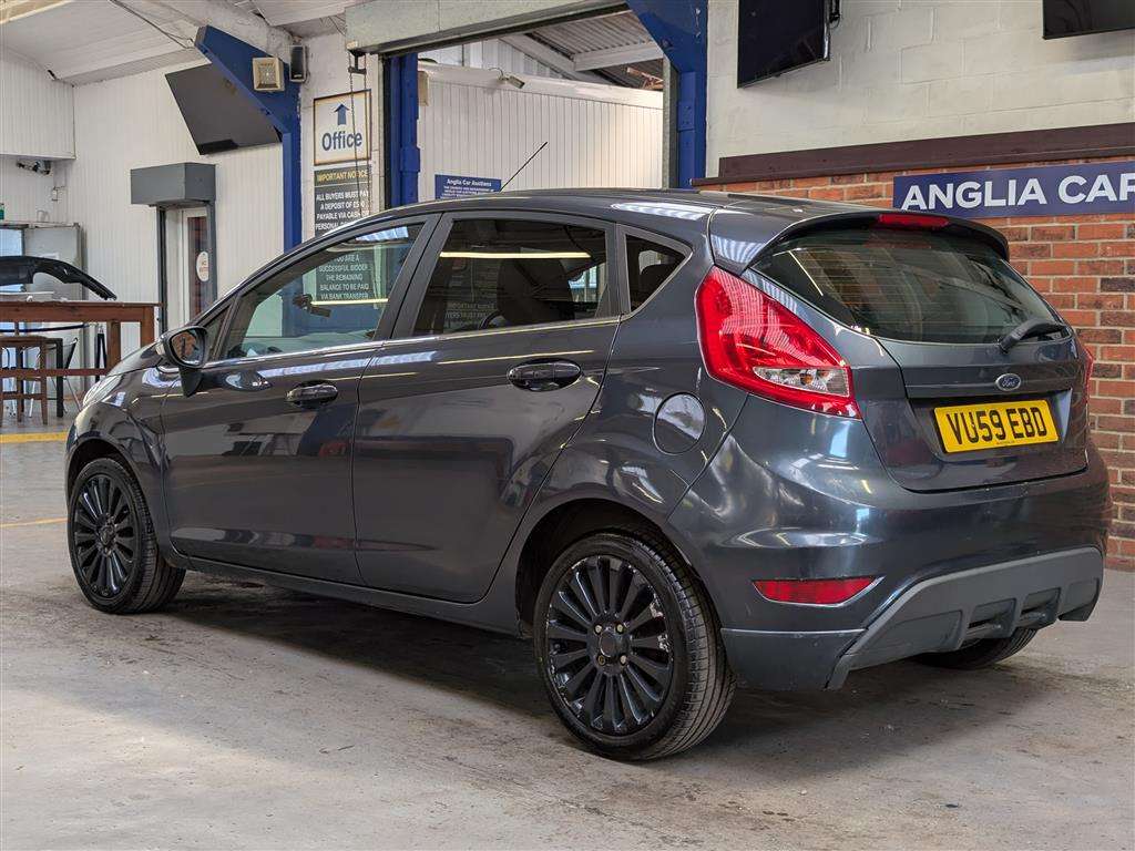 <p>2009 FORD FIESTA TITANIUM 68 TDCI</p>