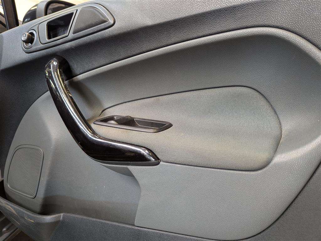 <p>2009 FORD FIESTA TITANIUM 68 TDCI</p>