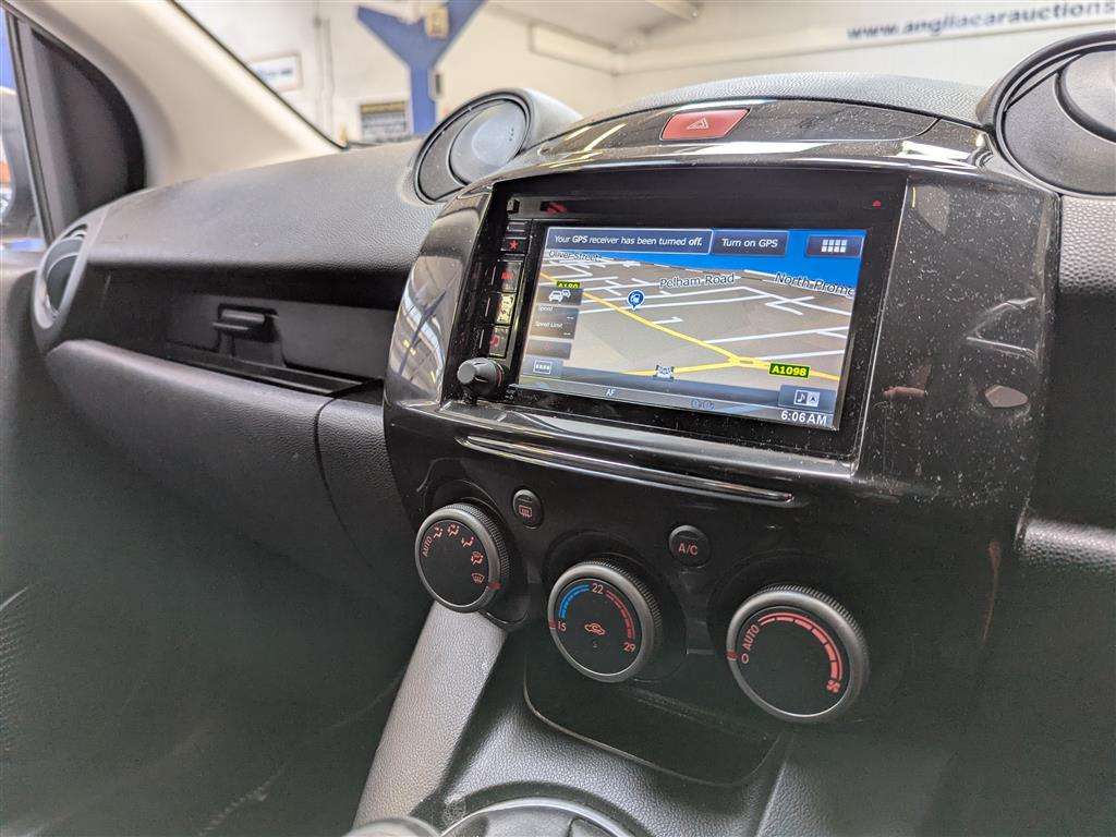 <p>2014 MAZDA 2 SPORT VENTURE EDITION</p>