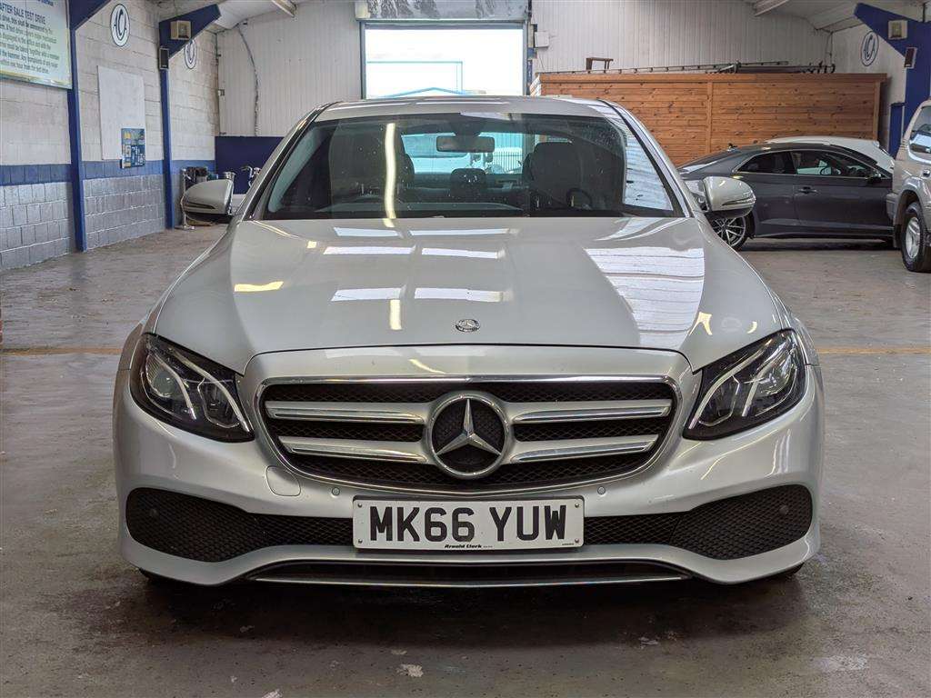 <p>2016 MERCEDES-BENZ E 220 D SE AUTO</p>