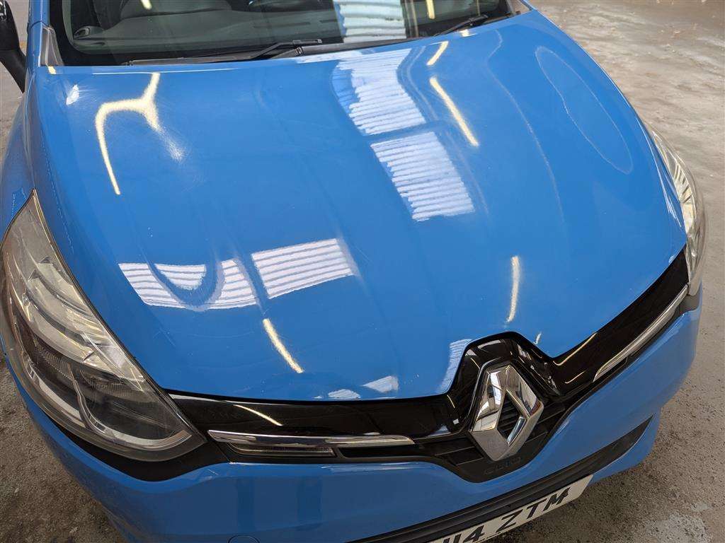 <p>2014 RENAULT CLIO DYNAMIQUE MEDIANAV</p>