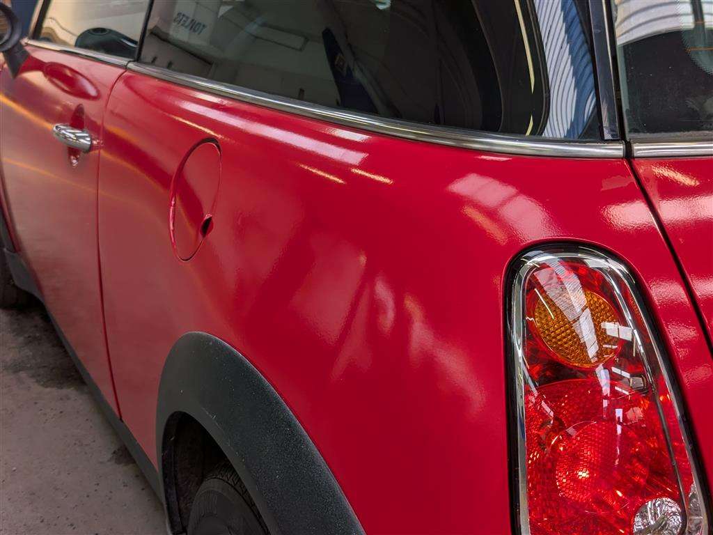 <p>2005 MINI MINI ONE</p>