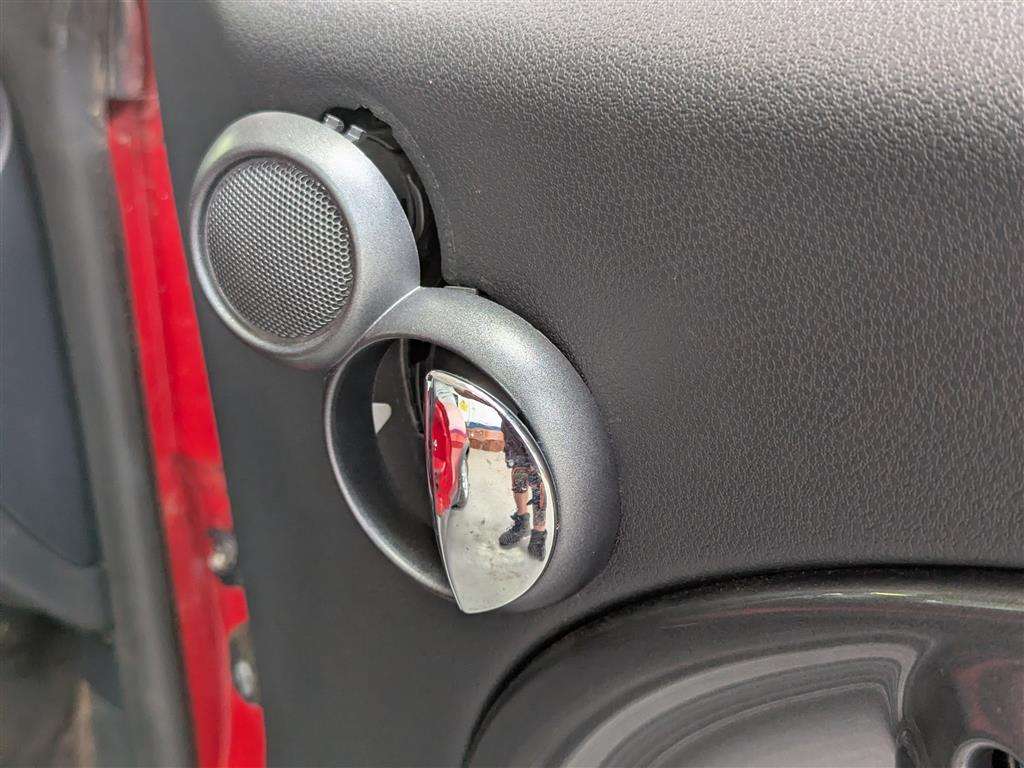 <p>2005 MINI MINI ONE</p>