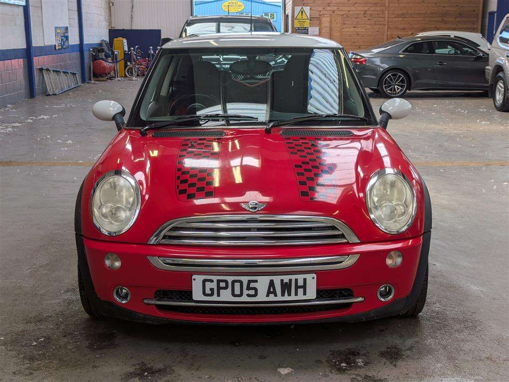 <p>2005 MINI MINI ONE</p>
