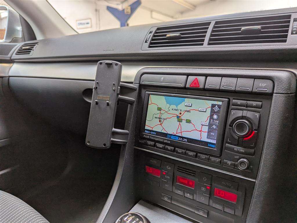 <p>2008 AUDI A4 S LINE QUATTRO TDI 170</p>