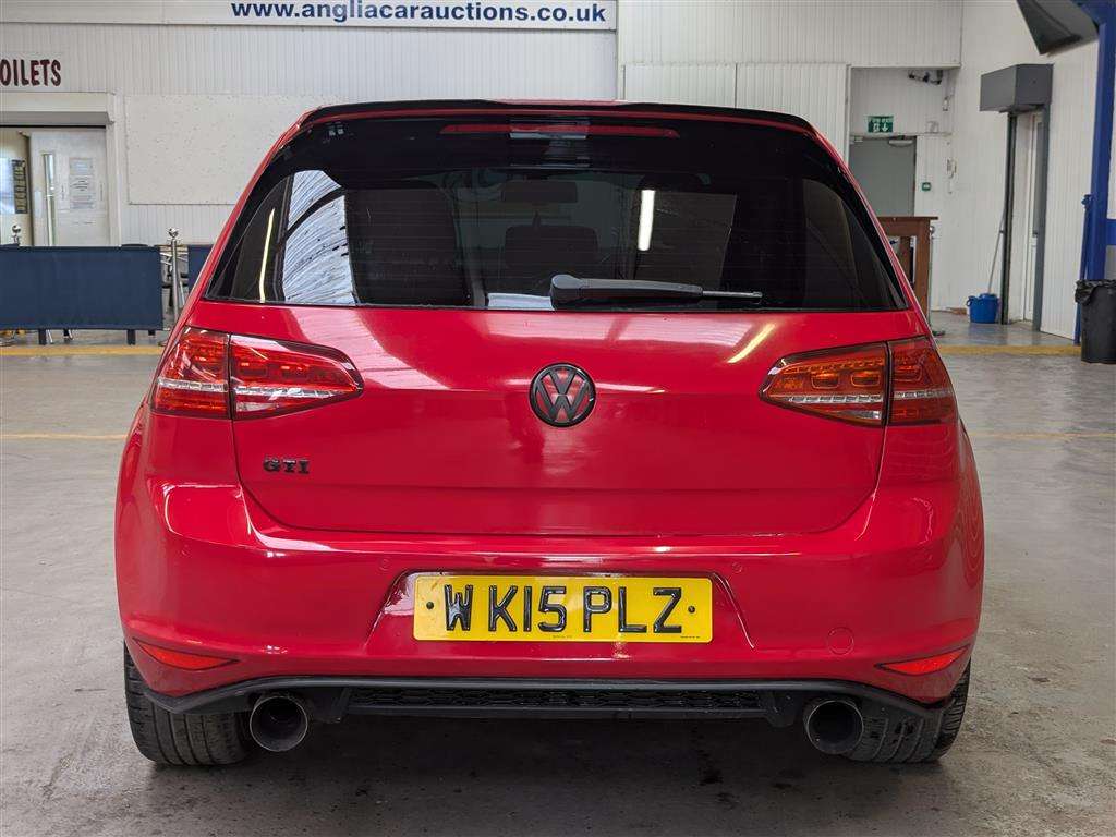 <p>2015 VOLKSWAGEN GOLF MATCH TDI BMT</p>
