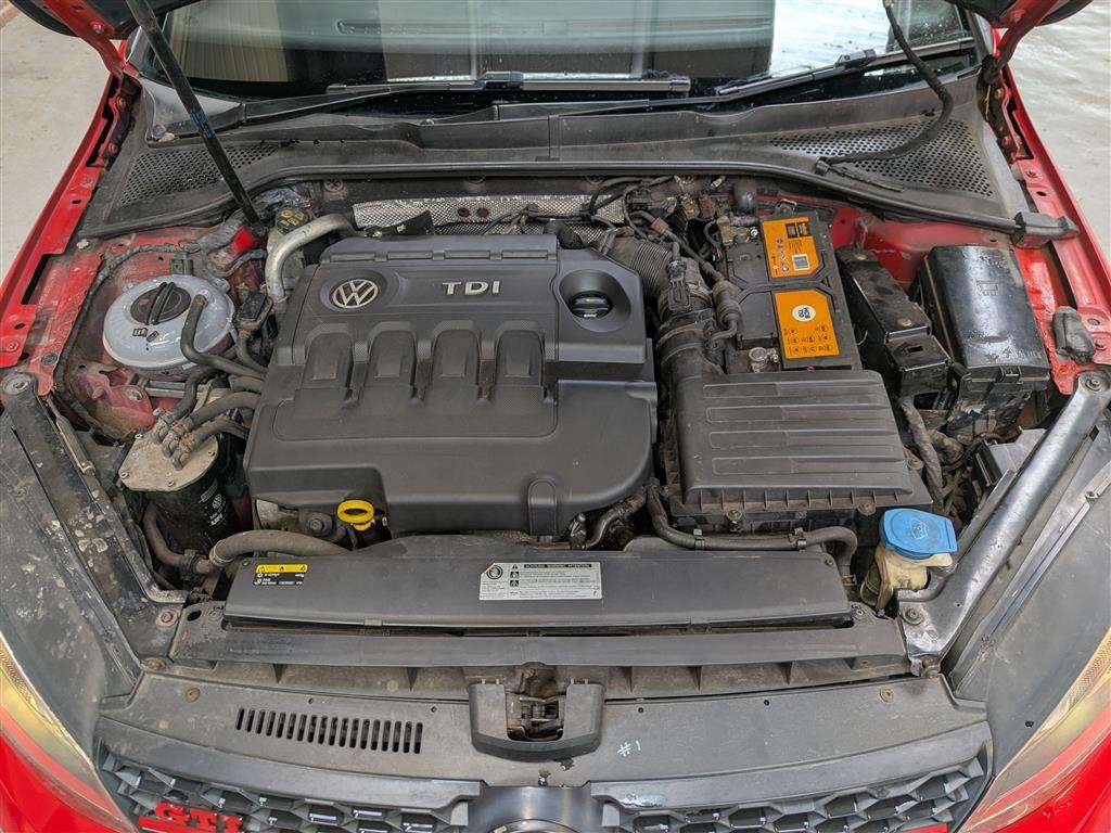 <p>2015 VOLKSWAGEN GOLF MATCH TDI BMT</p>