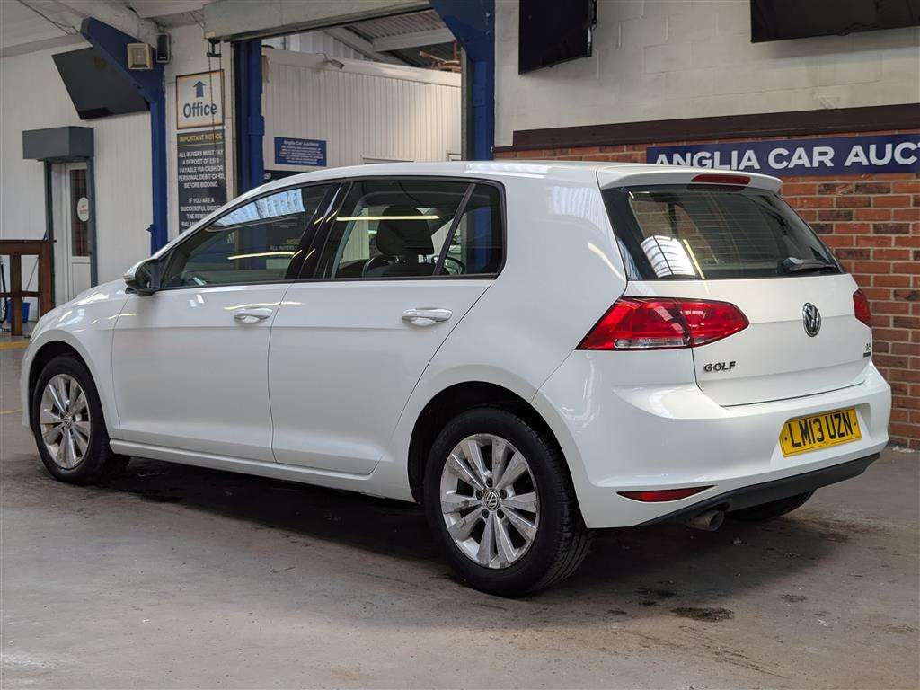 <p>2013 VOLKSWAGEN GOLF SE BLUEMOTION TECH T</p>