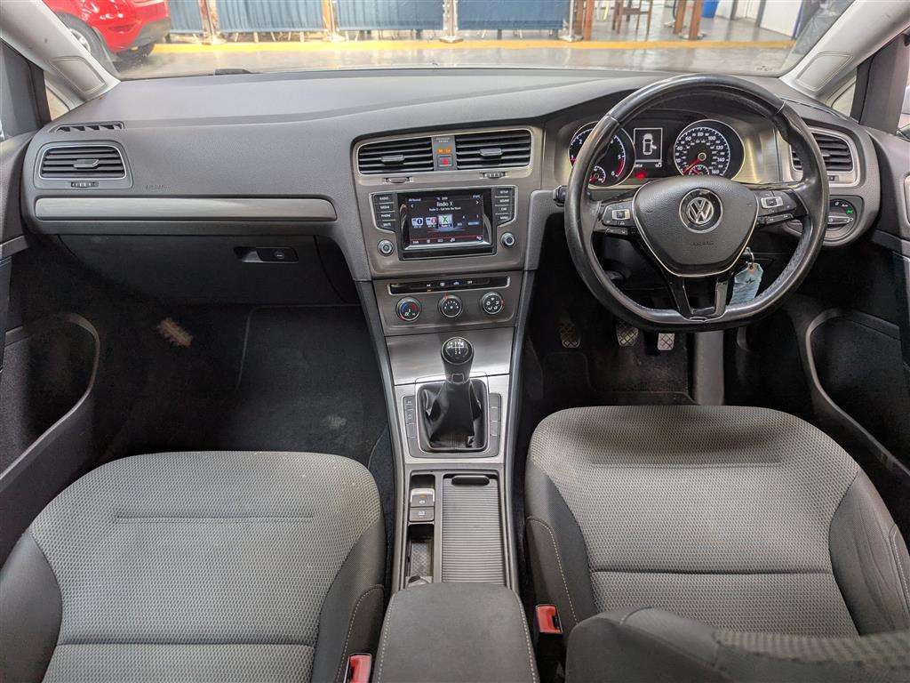 <p>2013 VOLKSWAGEN GOLF SE BLUEMOTION TECH T</p>