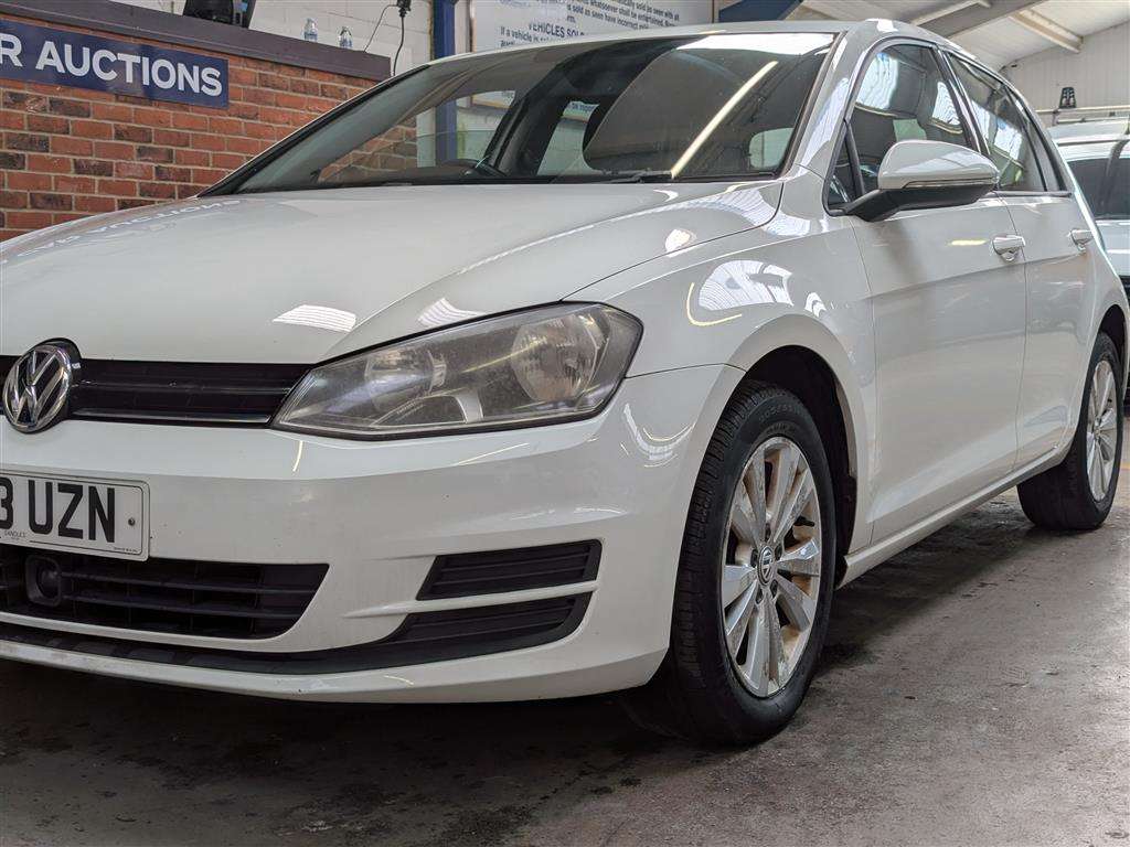 <p>2013 VOLKSWAGEN GOLF SE BLUEMOTION TECH T</p>
