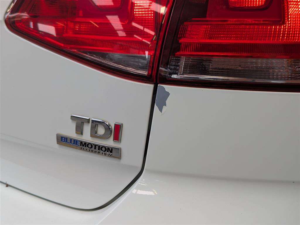 <p>2013 VOLKSWAGEN GOLF SE BLUEMOTION TECH T</p>