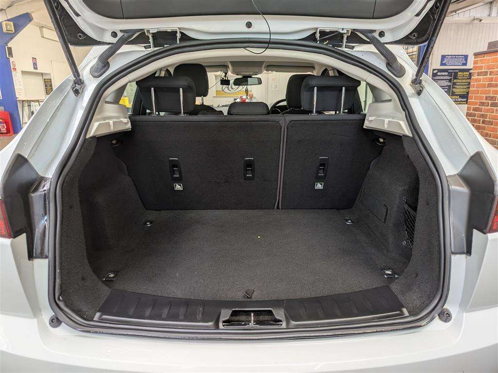 <p>2018 JAGUAR E-PACE D AWD AUTO</p>