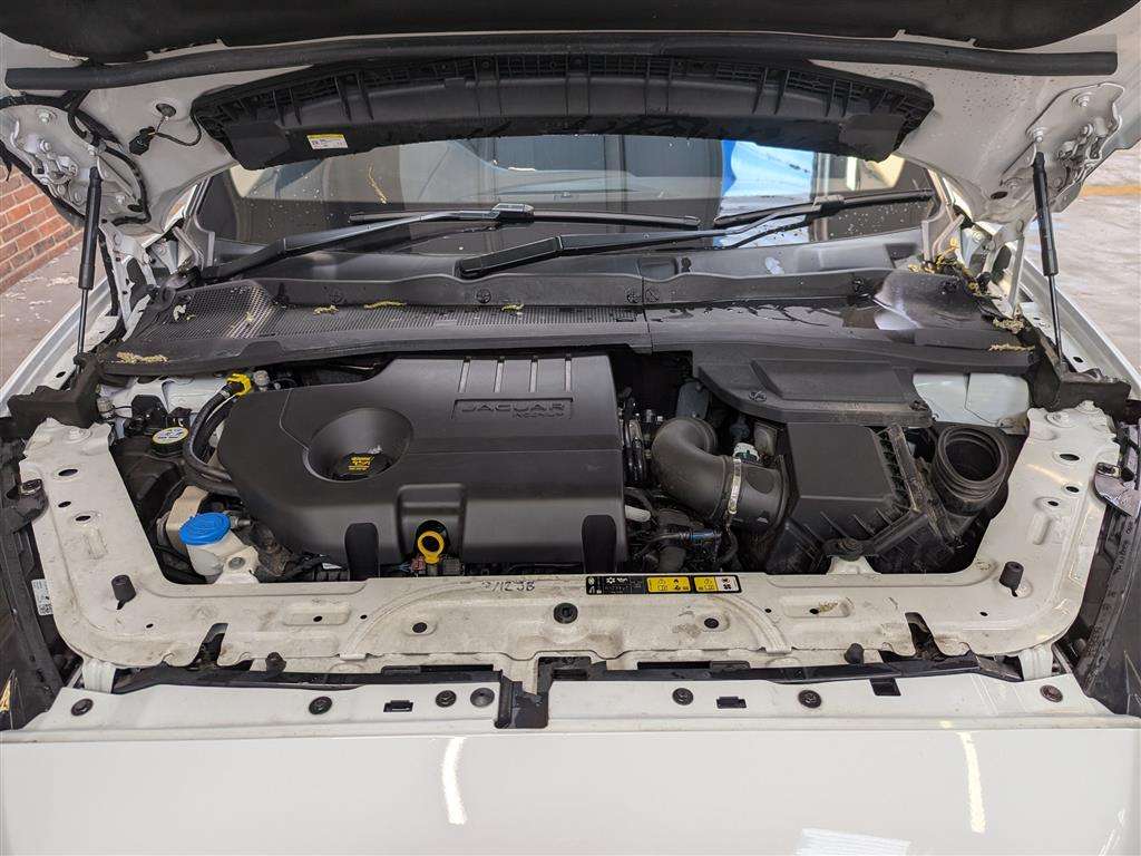 <p>2018 JAGUAR E-PACE D AWD AUTO</p>