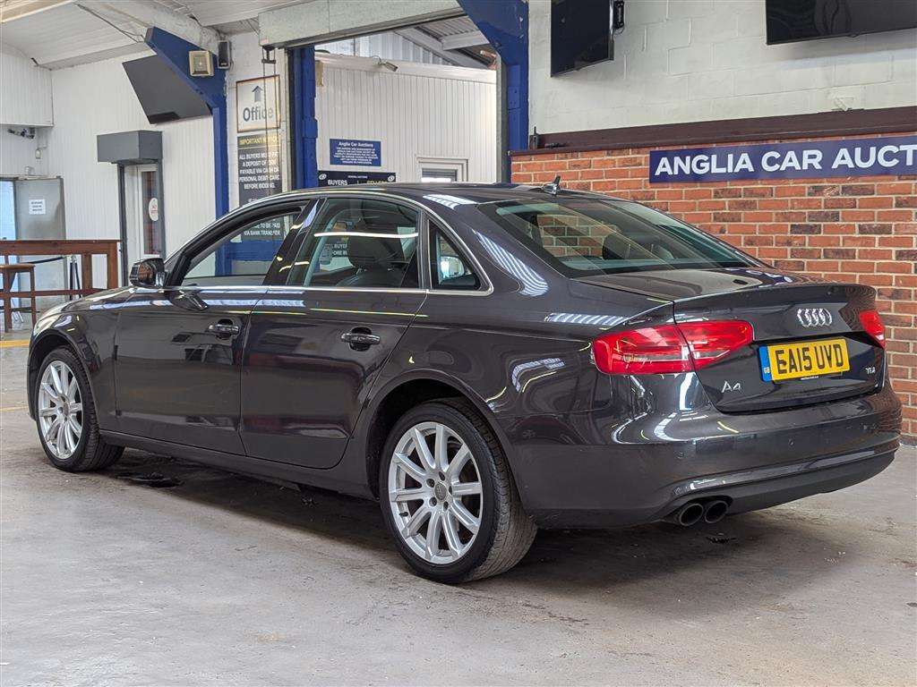 <p>2015 AUDI A4 SE TECHNIK TDI CVT</p>