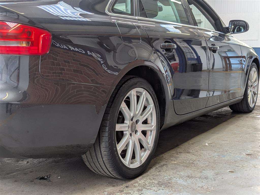 <p>2015 AUDI A4 SE TECHNIK TDI CVT</p>