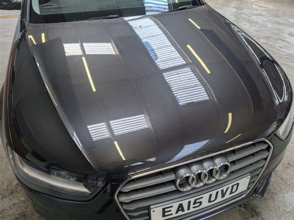 <p>2015 AUDI A4 SE TECHNIK TDI CVT</p>