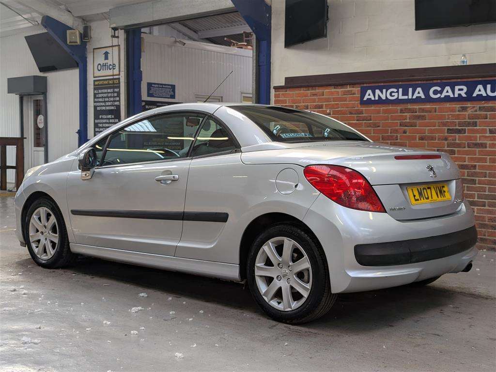 <p>2007 PEUGEOT 207 SPORT CC AUTO</p>