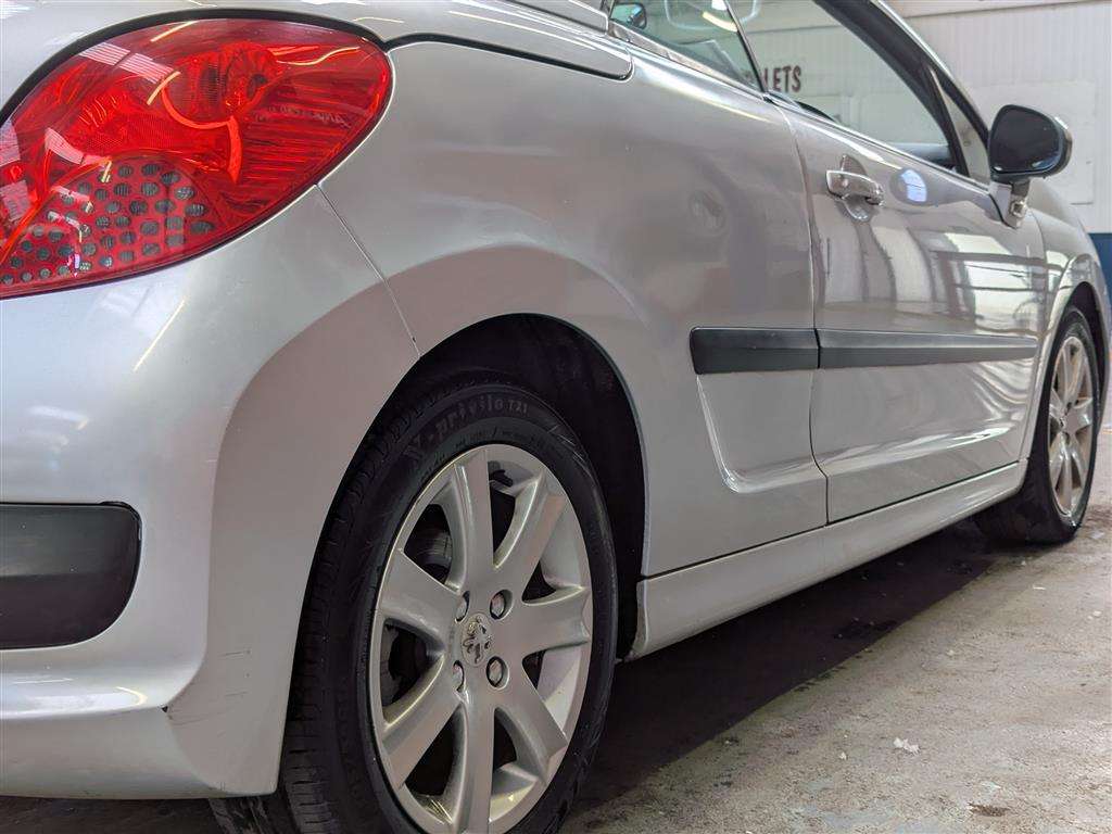 <p>2007 PEUGEOT 207 SPORT CC AUTO</p>