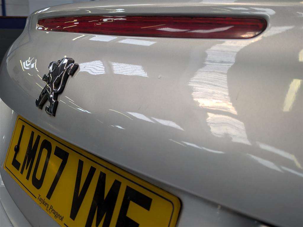 <p>2007 PEUGEOT 207 SPORT CC AUTO</p>