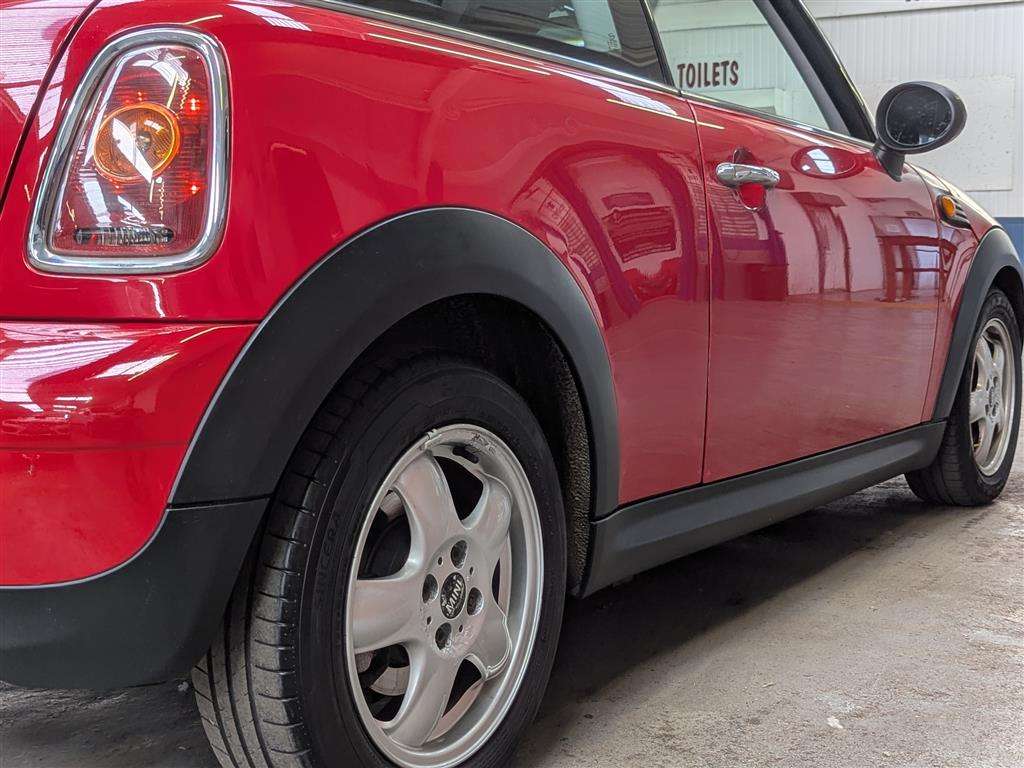 <p>2008 MINI ONE</p>