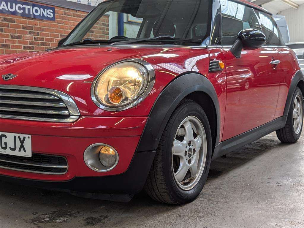 <p>2008 MINI ONE</p>