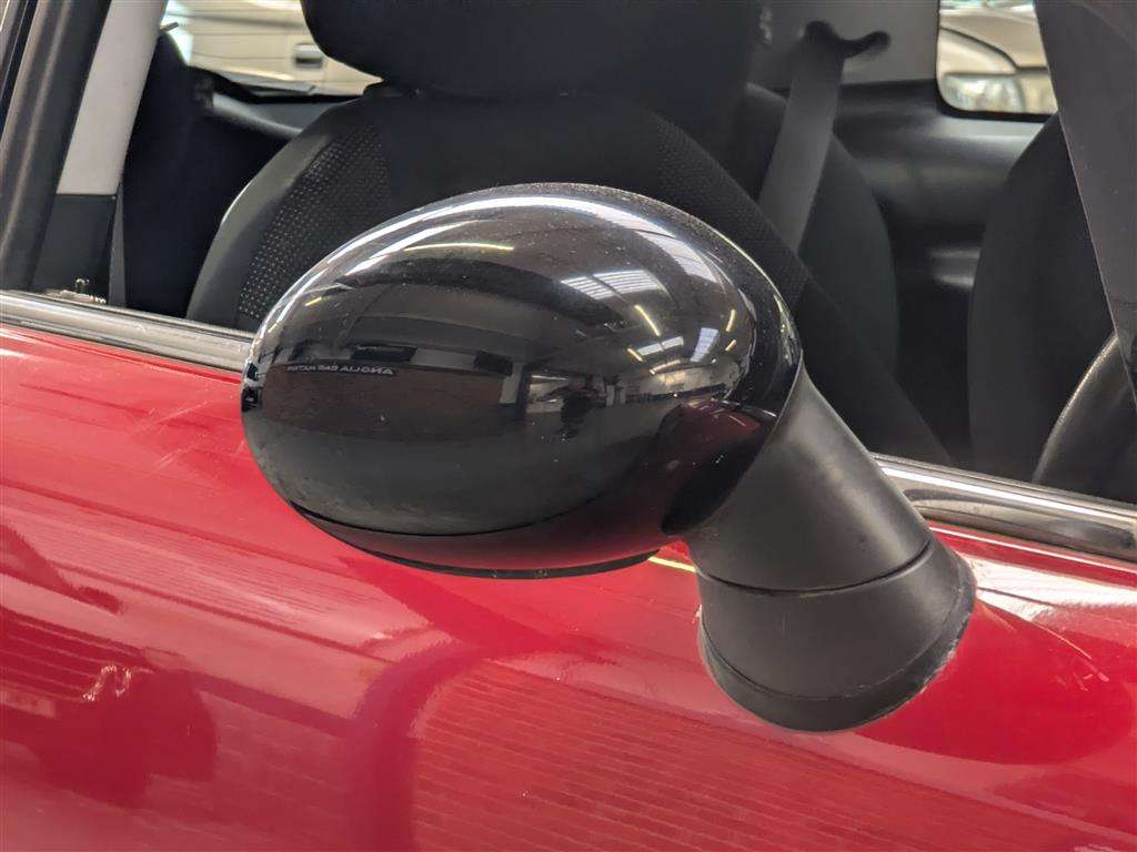 <p>2008 MINI ONE</p>
