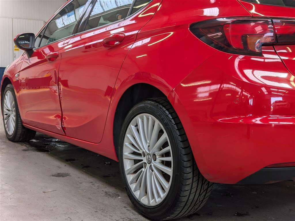 <p>2017 VAUXHALL ASTRA ELITE NAV CDTI AUTO</p>