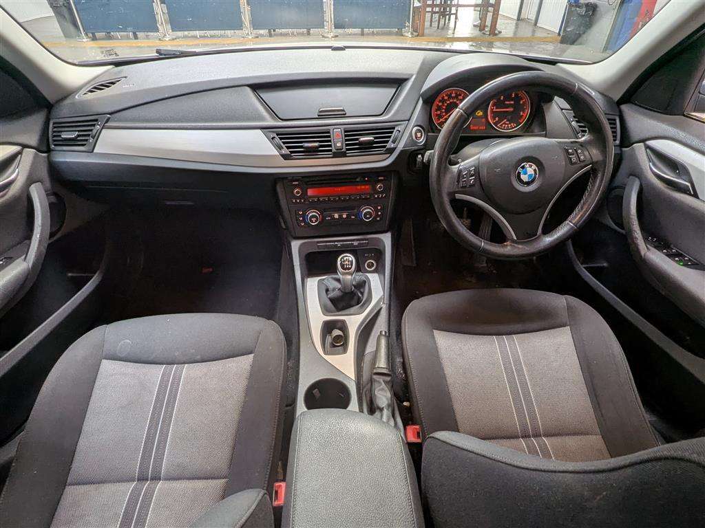 <p>2010 BMW X1 SDRIVE 18D SE</p>