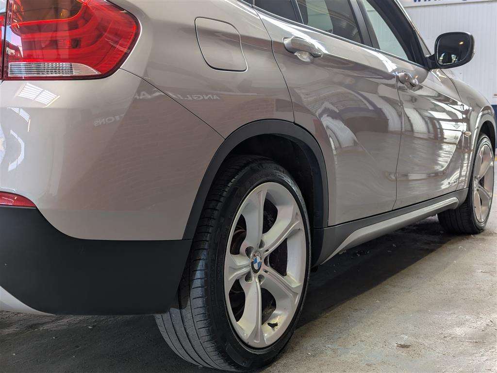 <p>2010 BMW X1 SDRIVE 18D SE</p>