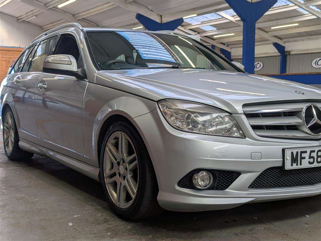 <p>2008 MERCEDES C220 SPORT CDI A</p>
