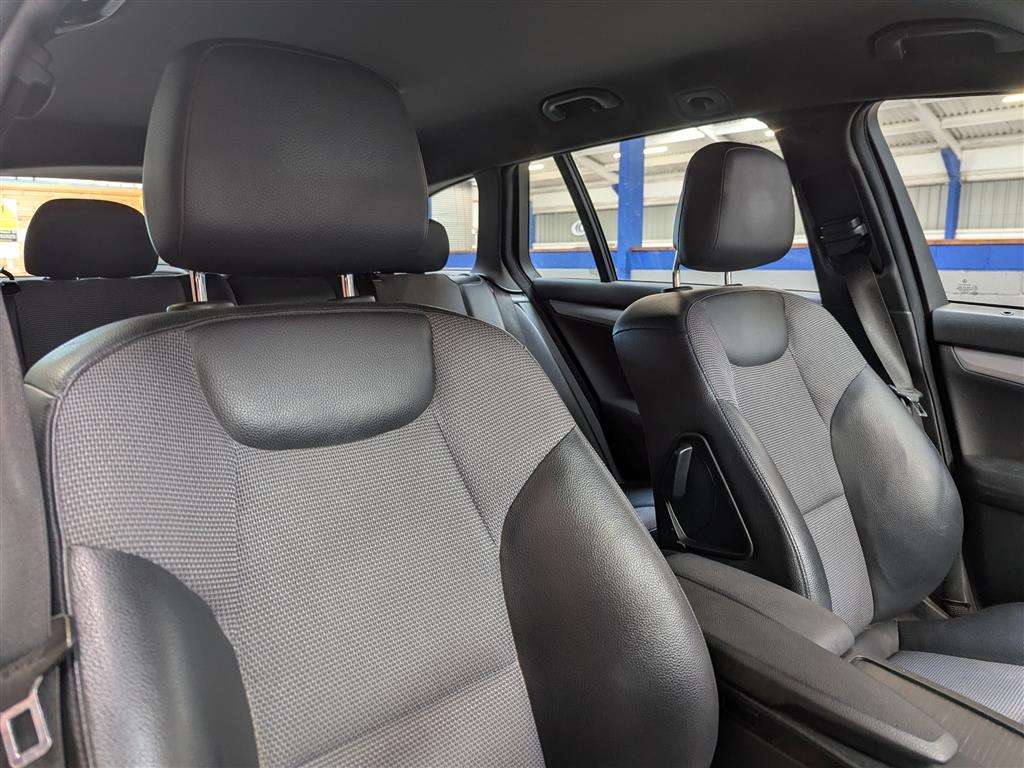 <p>2008 MERCEDES C220 SPORT CDI A</p>