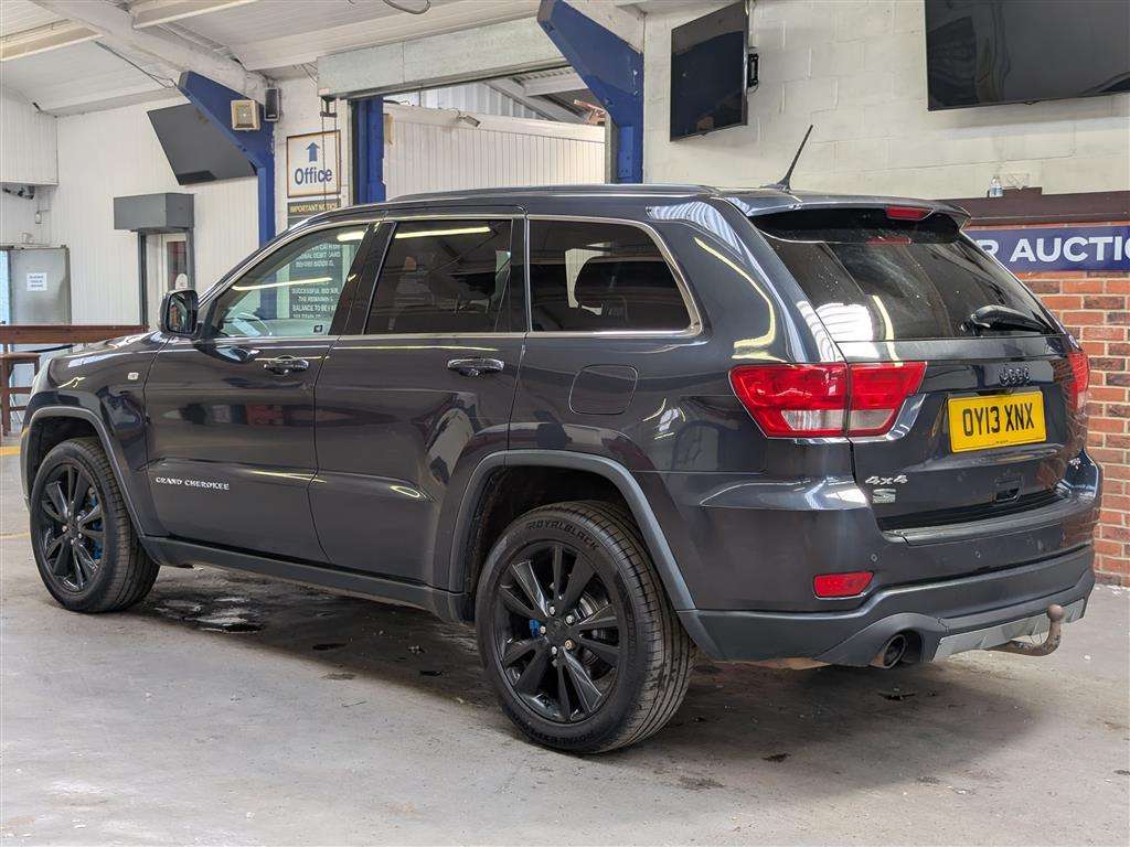 <p>2013 JEEP GRAND CHEROKEE S-LTD CRD</p>