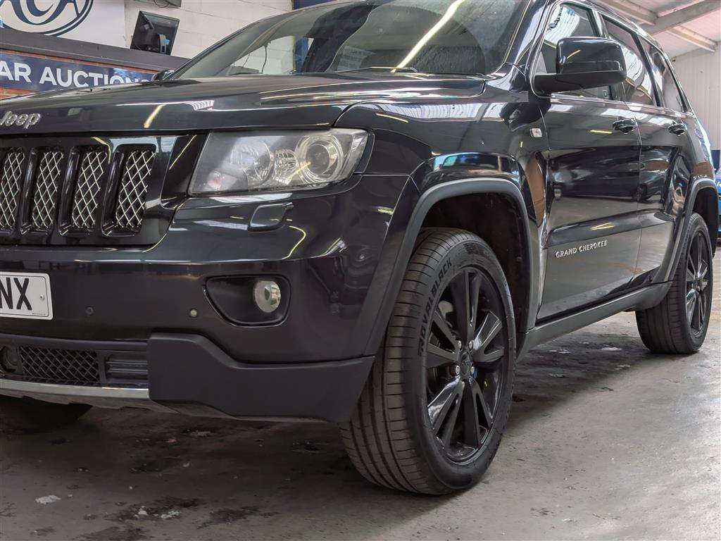 <p>2013 JEEP GRAND CHEROKEE S-LTD CRD</p>
