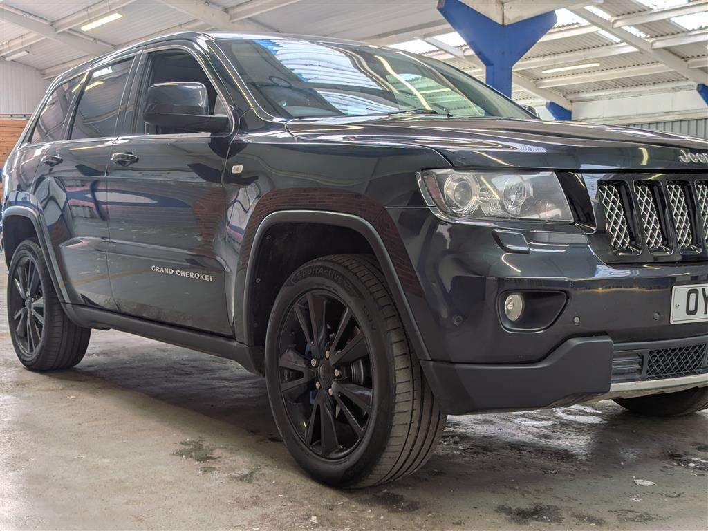 <p>2013 JEEP GRAND CHEROKEE S-LTD CRD</p>