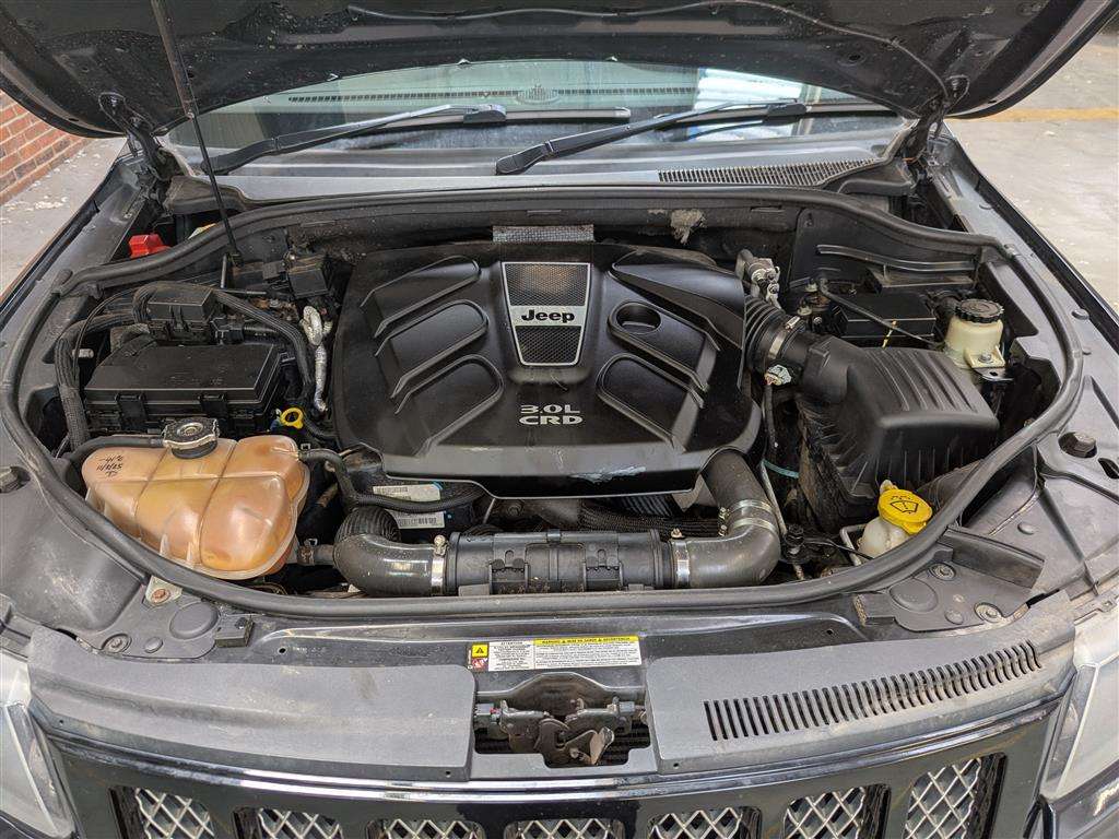 <p>2013 JEEP GRAND CHEROKEE S-LTD CRD</p>