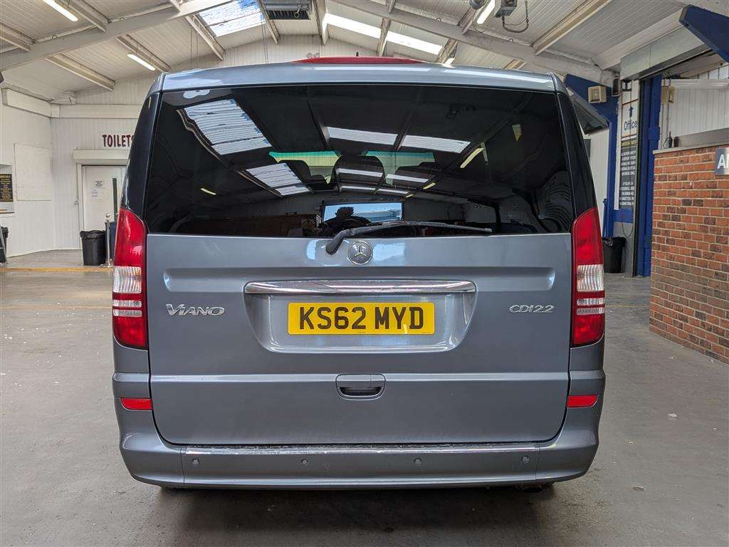 <p>2013 MERCEDES-BENZ VIANO AMBIENTE 2.2 CDI BL</p>