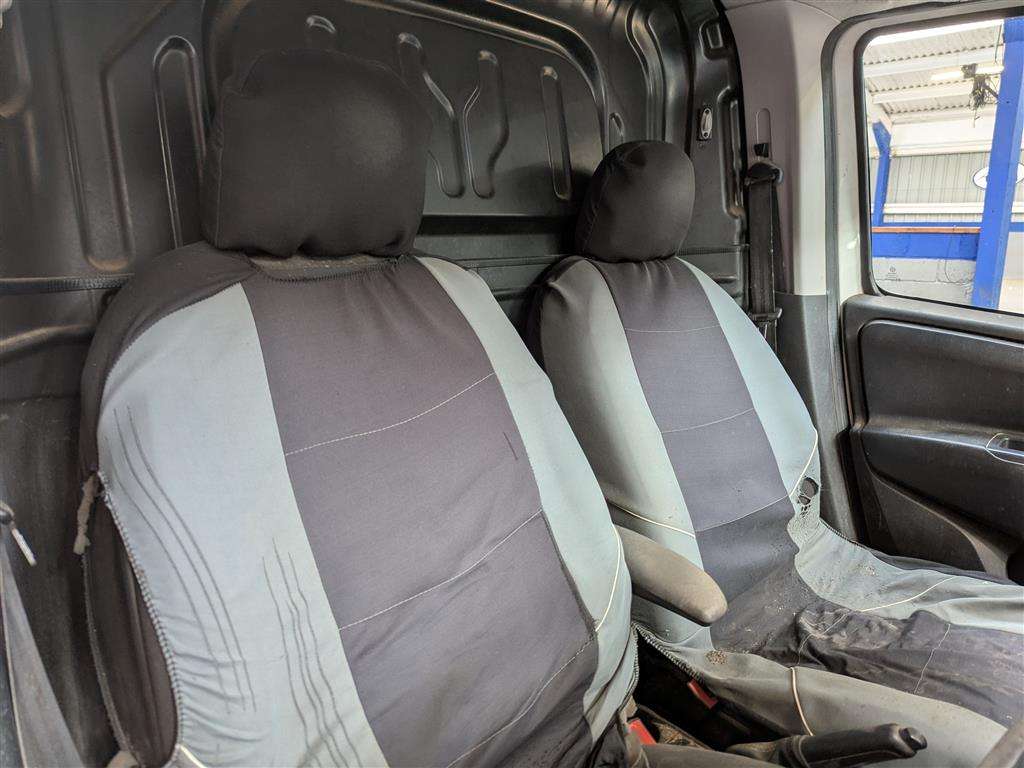 <p>2015 VAUXHALL COMBO 2300 L2H1 CDTI S/S</p>