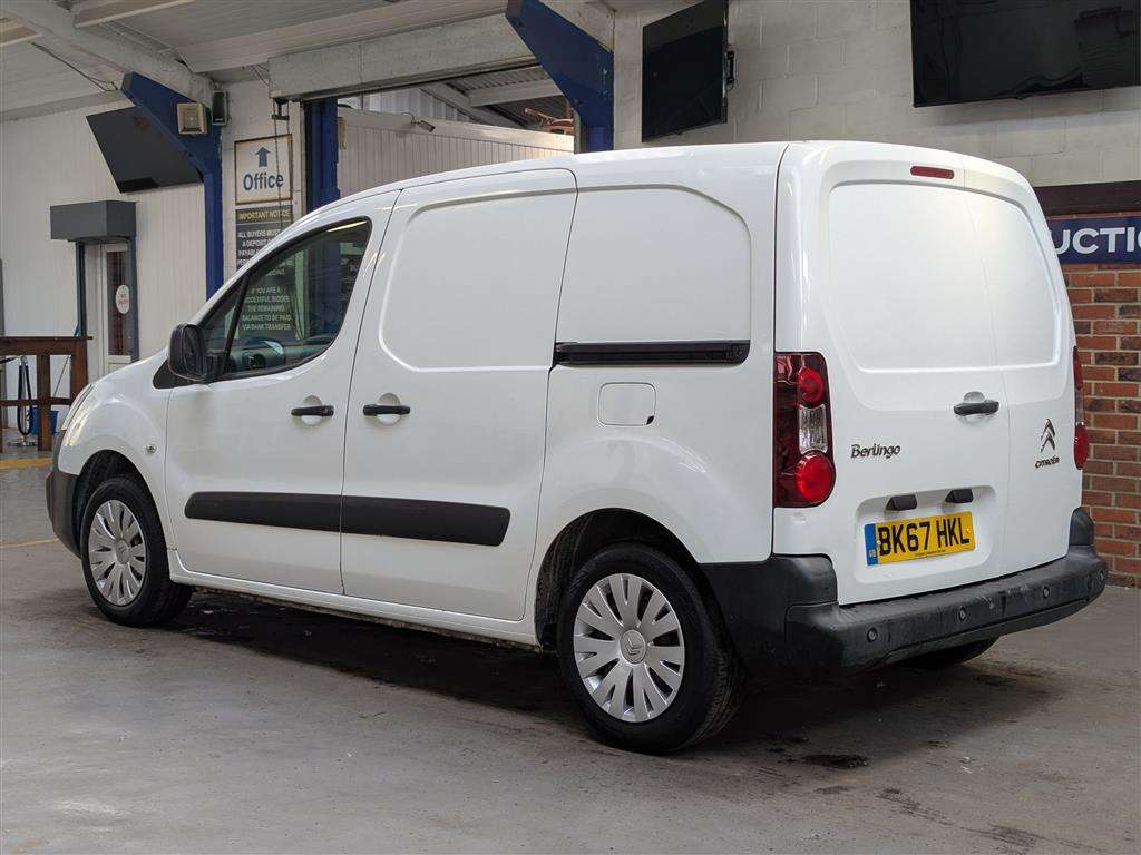 <p>2017 CITROEN BERLINGO 625 EN-PRISE BLU</p>