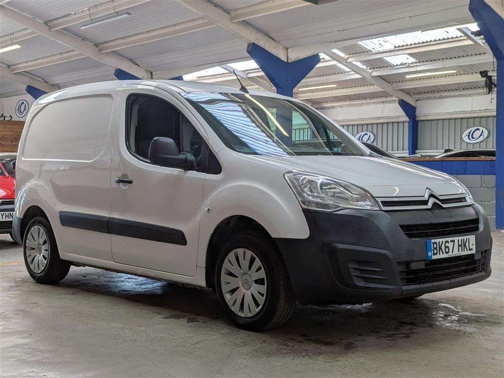 <p>2017 CITROEN BERLINGO 625 EN-PRISE BLU</p>