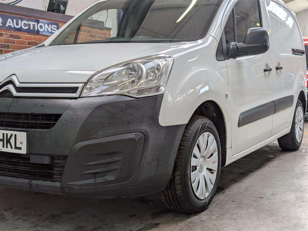 <p>2017 CITROEN BERLINGO 625 EN-PRISE BLU</p>