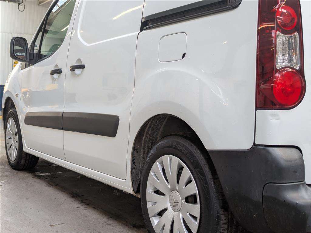 <p>2017 CITROEN BERLINGO 625 EN-PRISE BLU</p>